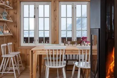 Modern Mountain With Views At Filefjell Tyinkrysset